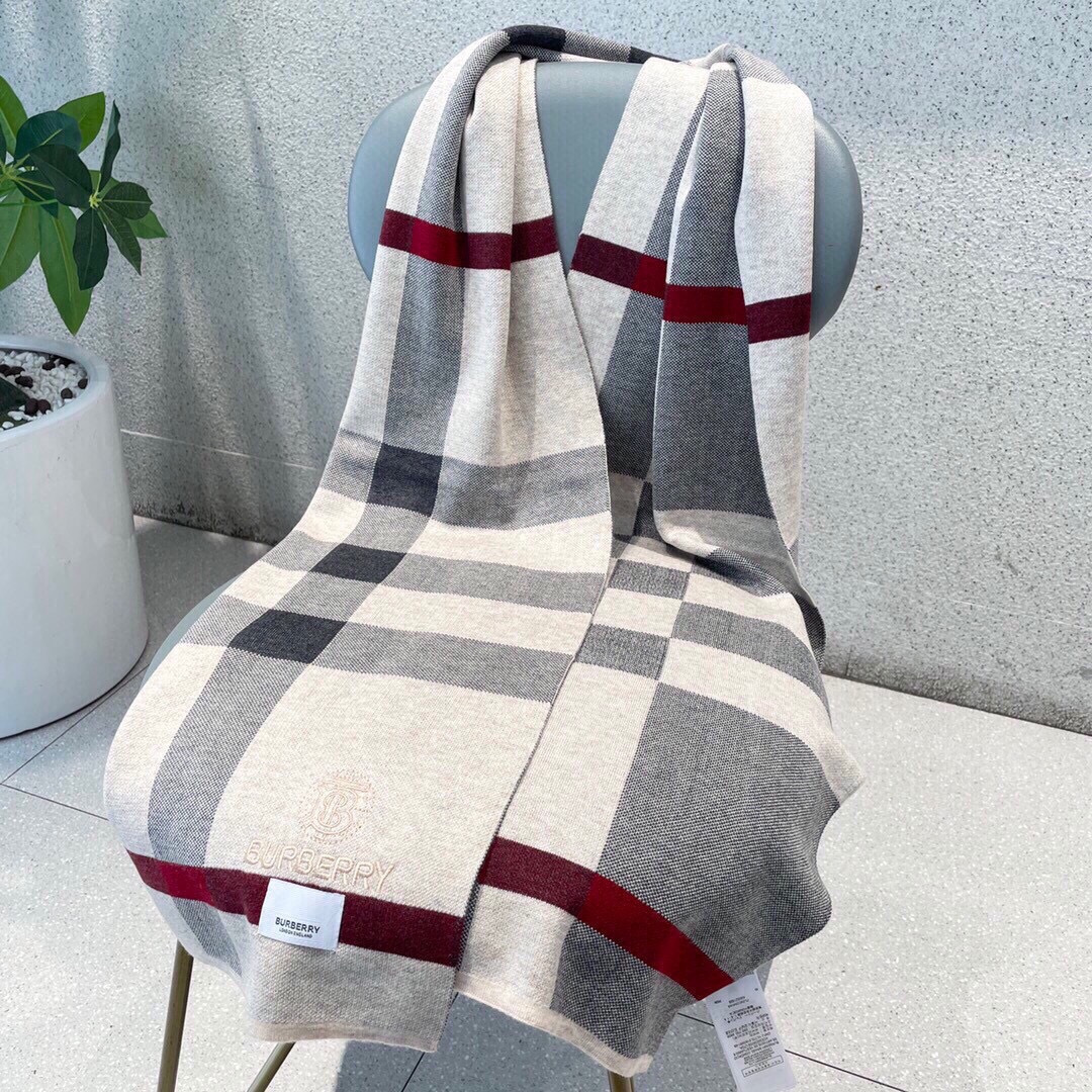 爆款上新 情侣款👍👍B家【经典战马】独家牛货🐂 奢华尽在尺寸之间，高端品质‼️具有超高羊绒品质才会被此品