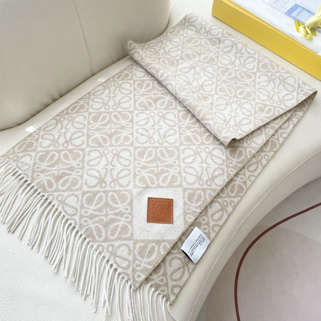 👑👑新款顶级原单中性款‼️罗意威【LW条纹长巾】很幸運拿到這個品牌的東西，真的不多見，很少在國內做訂單，