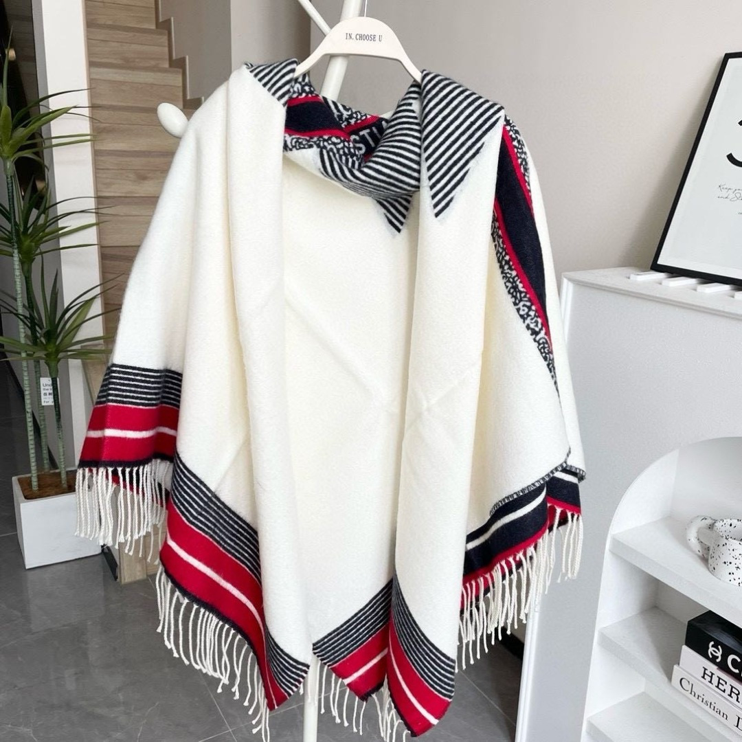 ✨国内最好NO.1❗️~即将火爆代购圈，今年大披肩真的好火爆。，因为实物真的很震撼，绝逼好东西👍❗️Di