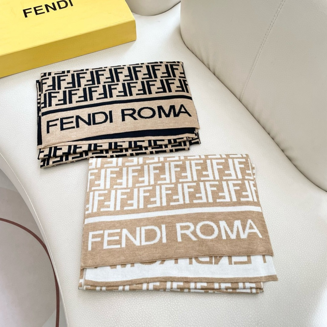 爆款上新 情侣款👍👍芬迪 独家牛货🐂 奢华尽在尺寸之间，高端品质‼️具有超高羊绒品质才会被此品牌青睐‼️