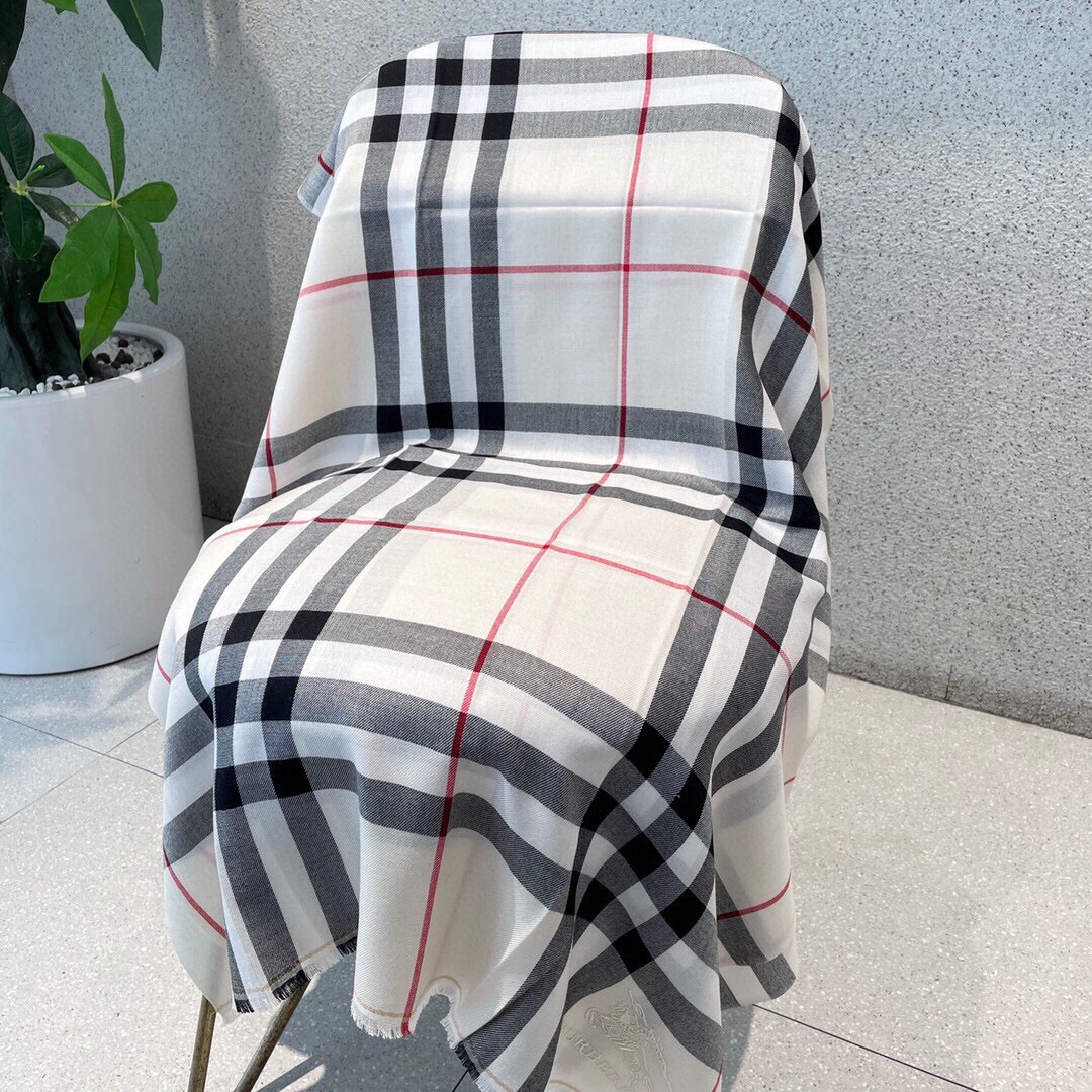 巴宝利💋新款到😍手慢🈚️抢‼️‼️👏💙顶级原单正品旷世绝美顶级高端货👼【绝对值得珍藏👍】👏香奈儿绝美百搭