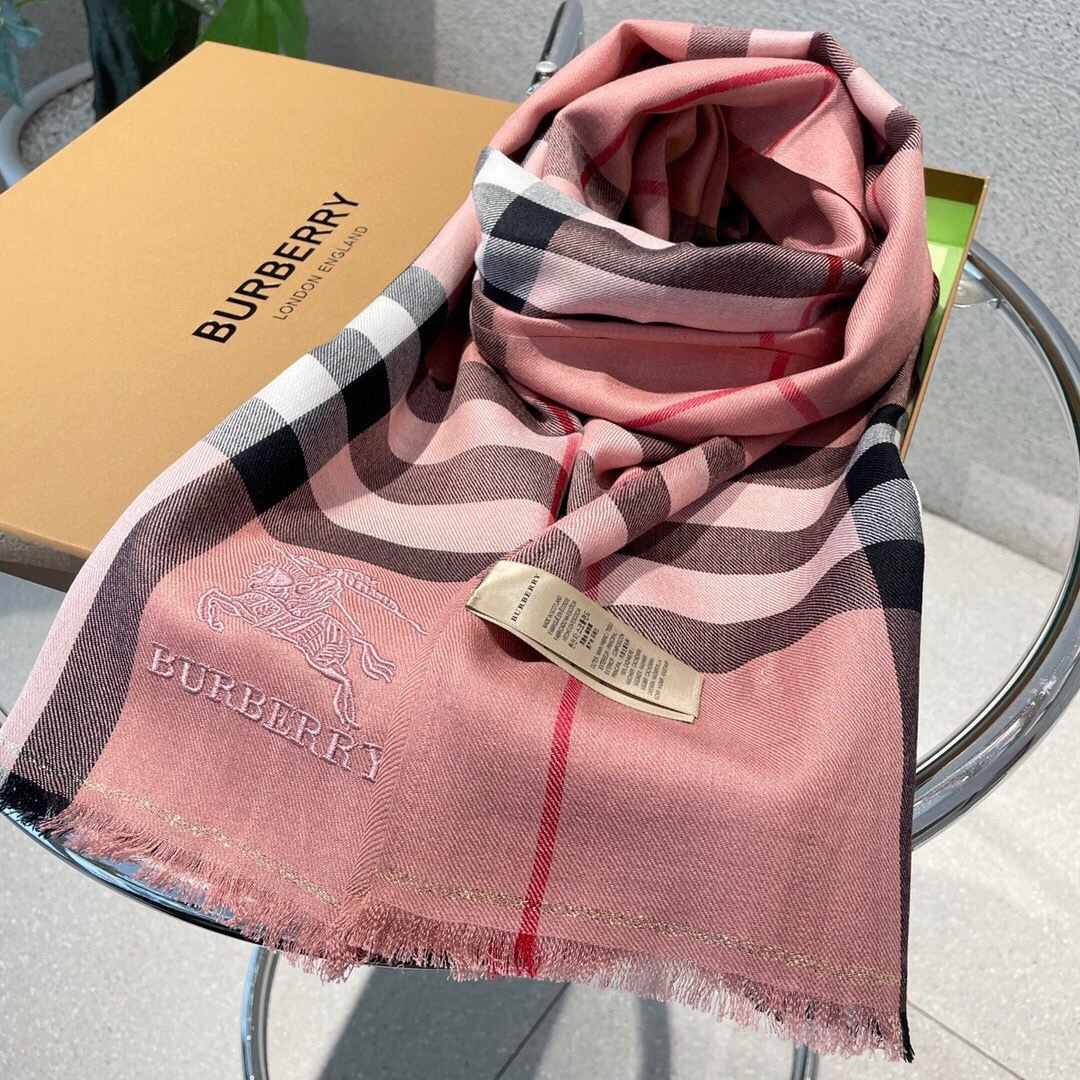 巴宝利💋新款到😍手慢🈚️抢‼️‼️👏💙顶级原单正品旷世绝美顶级高端货👼【绝对值得珍藏👍】👏香奈儿绝美百搭