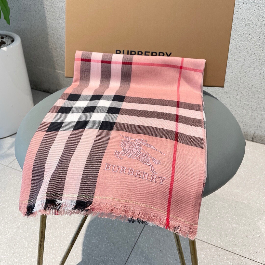 巴宝利💋新款到😍手慢🈚️抢‼️‼️👏💙顶级原单正品旷世绝美顶级高端货👼【绝对值得珍藏👍】👏香奈儿绝美百搭