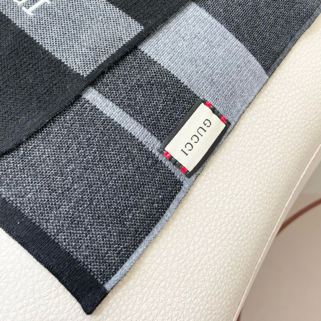 💋2025专柜最新款💨古奇火爆来袭💥🎊顶级色织工艺。此工艺只有大牌纯正代工厂才有的工艺‼️100%顶级针