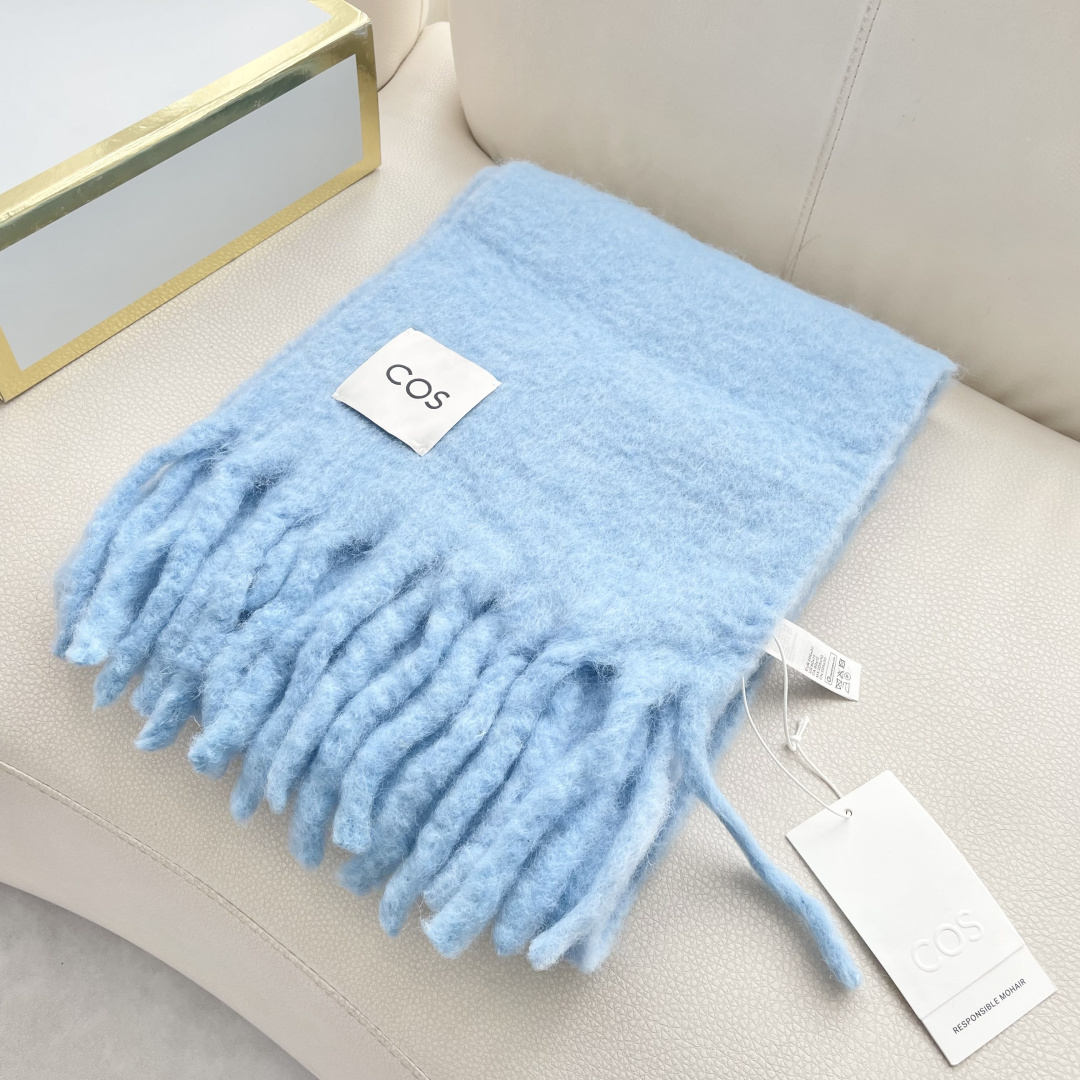 2025小红书走火爆款 COS品牌 🪐✨经典大土星马海毛围巾 vivienne westwood西太后土