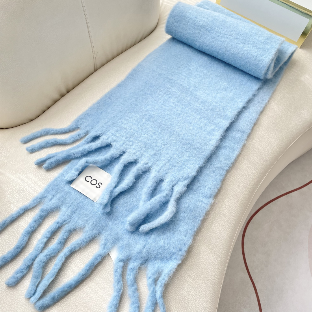 2025小红书走火爆款 COS品牌 🪐✨经典大土星马海毛围巾 vivienne westwood西太后土