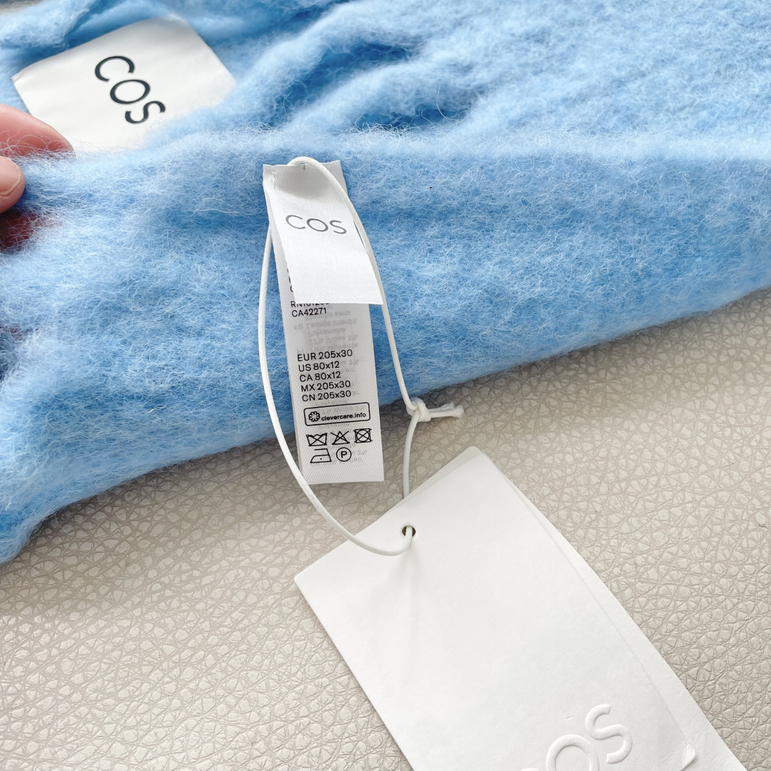 2025小红书走火爆款 COS品牌 🪐✨经典大土星马海毛围巾 vivienne westwood西太后土