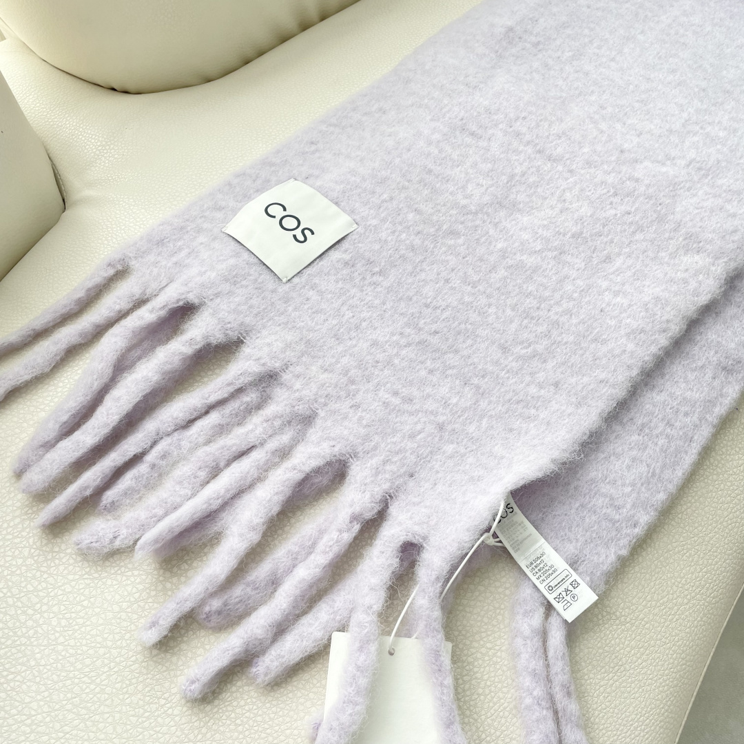 2025小红书走火爆款 COS品牌 🪐✨经典大土星马海毛围巾 vivienne westwood西太后土