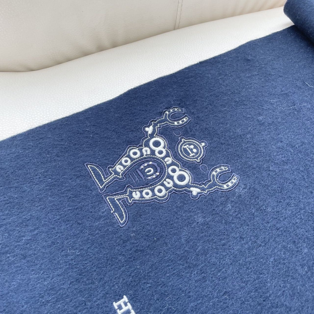 上新2025爱马仕男女款围巾且买且珍惜😍~都是出口订单所以比较难遇❤️东西讲究少而精😍好看的一定要收😎这