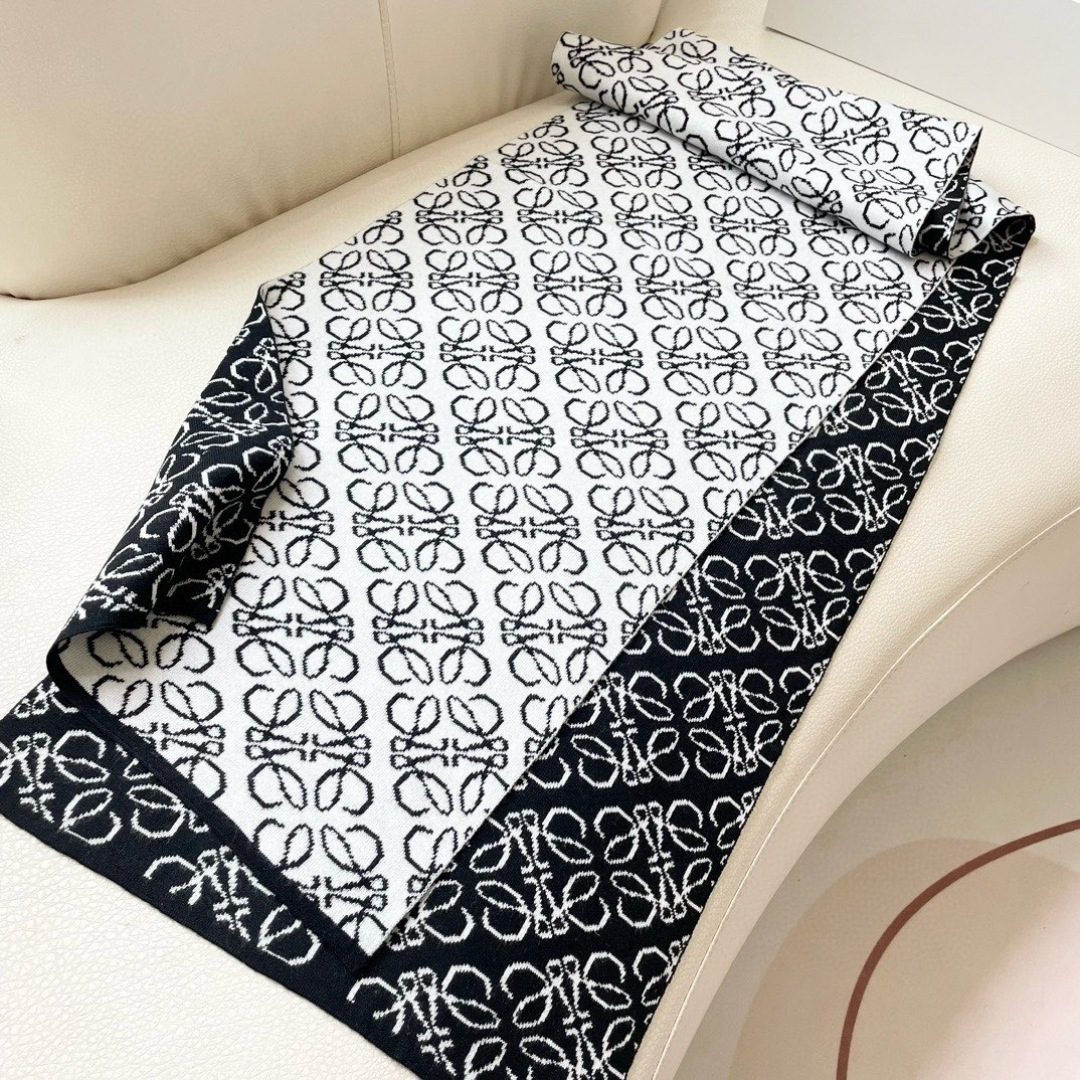 爆款上新 情侣款👍罗意威【经典】独家牛货🐂 奢华尽在尺寸之间，高端品质‼️具有超高羊绒品质才会被此品牌青