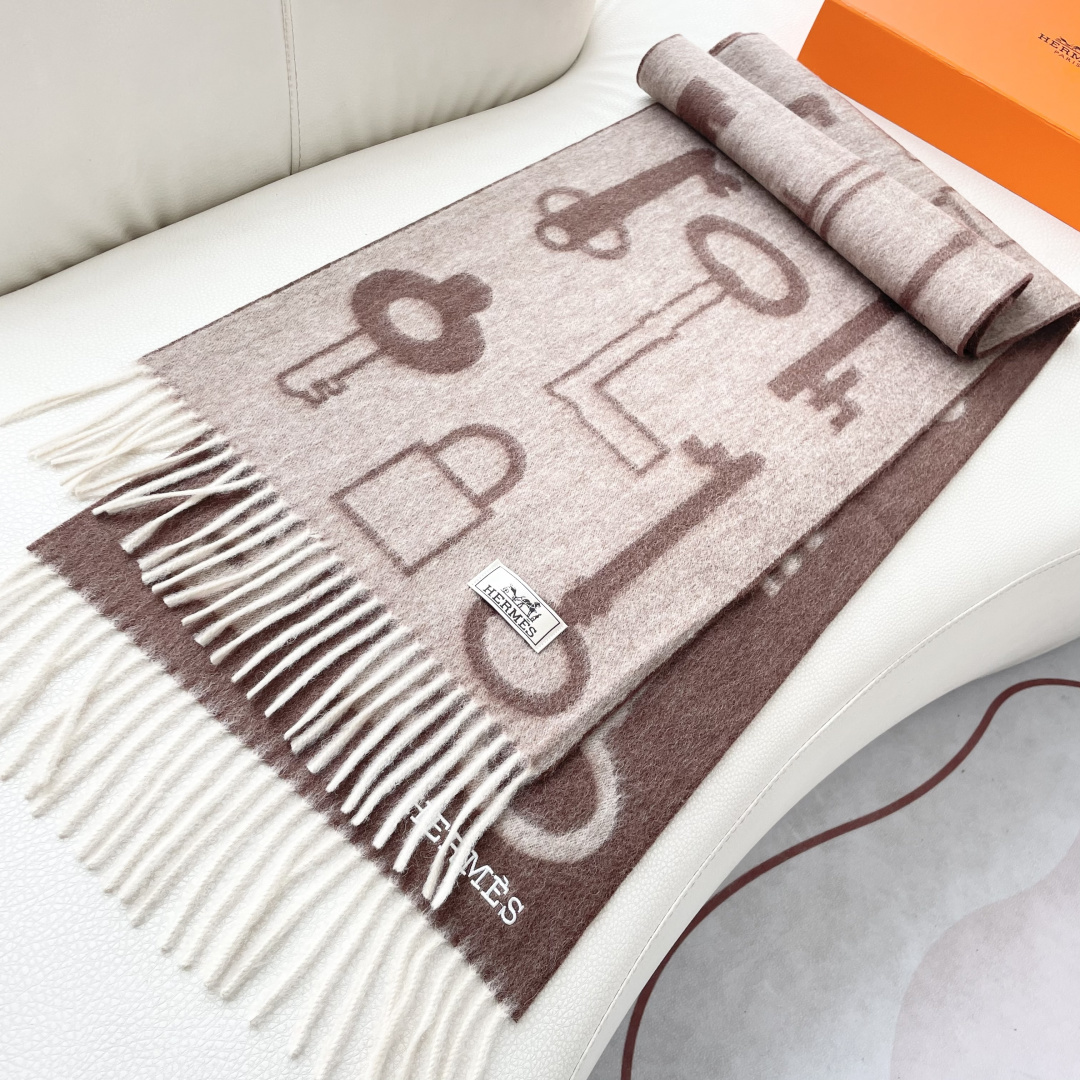 上新2025爱马仕男女款围巾且买且珍惜😍~都是出口订单所以比较难遇❤️东西讲究少而精😍好看的一定要收😎这