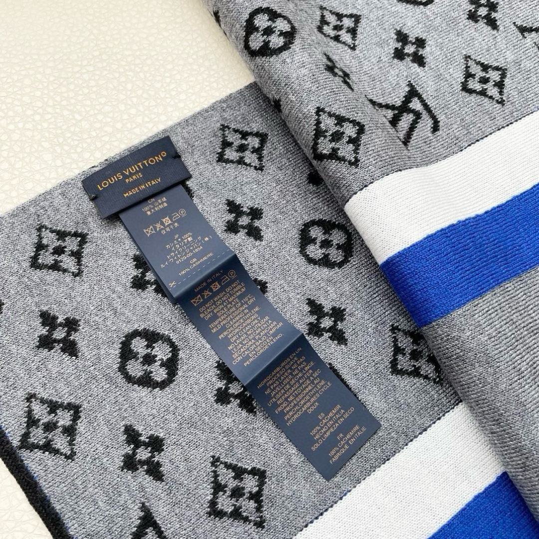 上新2025爱马仕男女款围巾且买且珍惜😍~都是出口订单所以比较难遇❤️东西讲究少而精😍好看的一定要收😎这