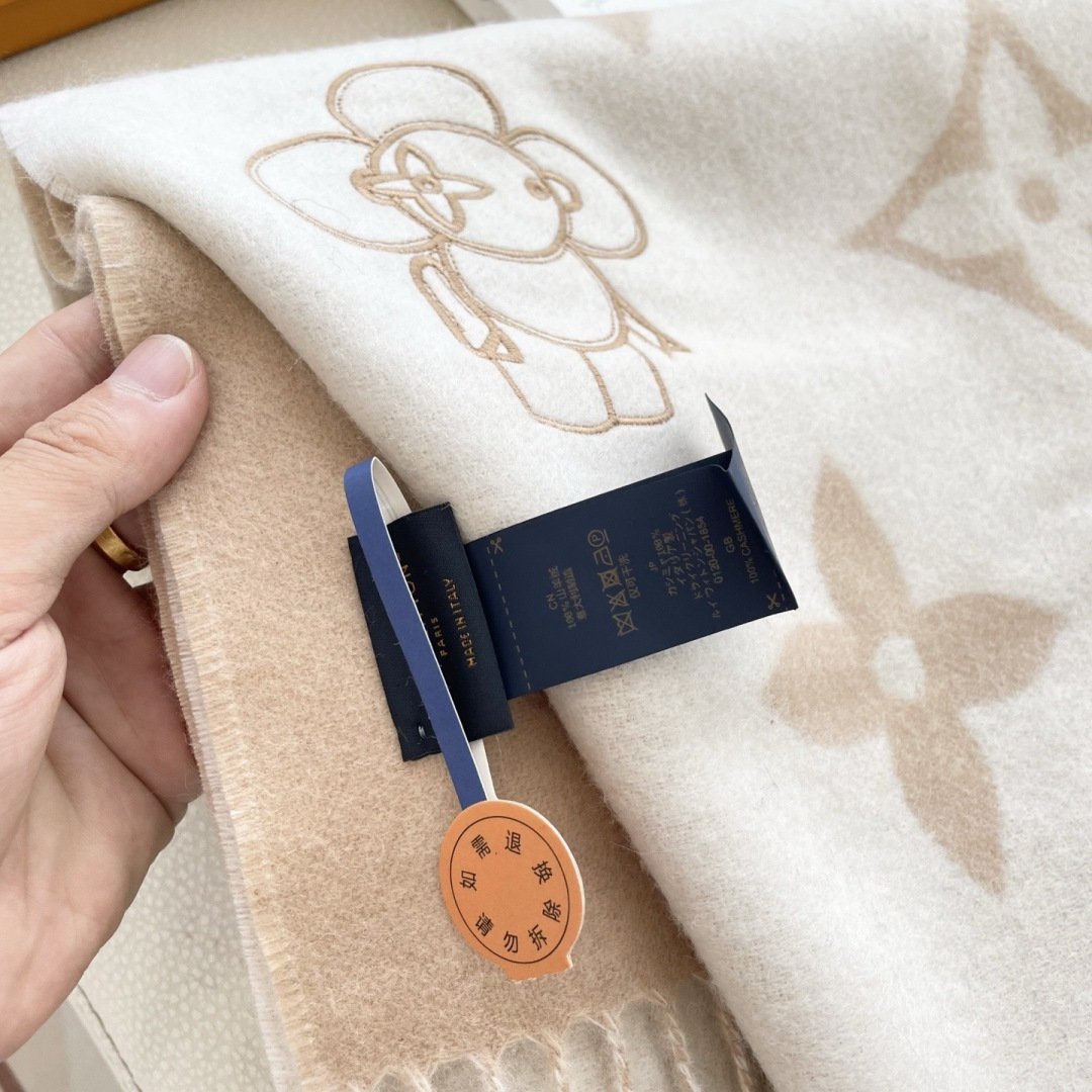 【2025L霍思燕新款同款】 吊炸了天的硬货‼ 双版本供选择 颜色 标 配件完全一样 满足不同客户需求👍