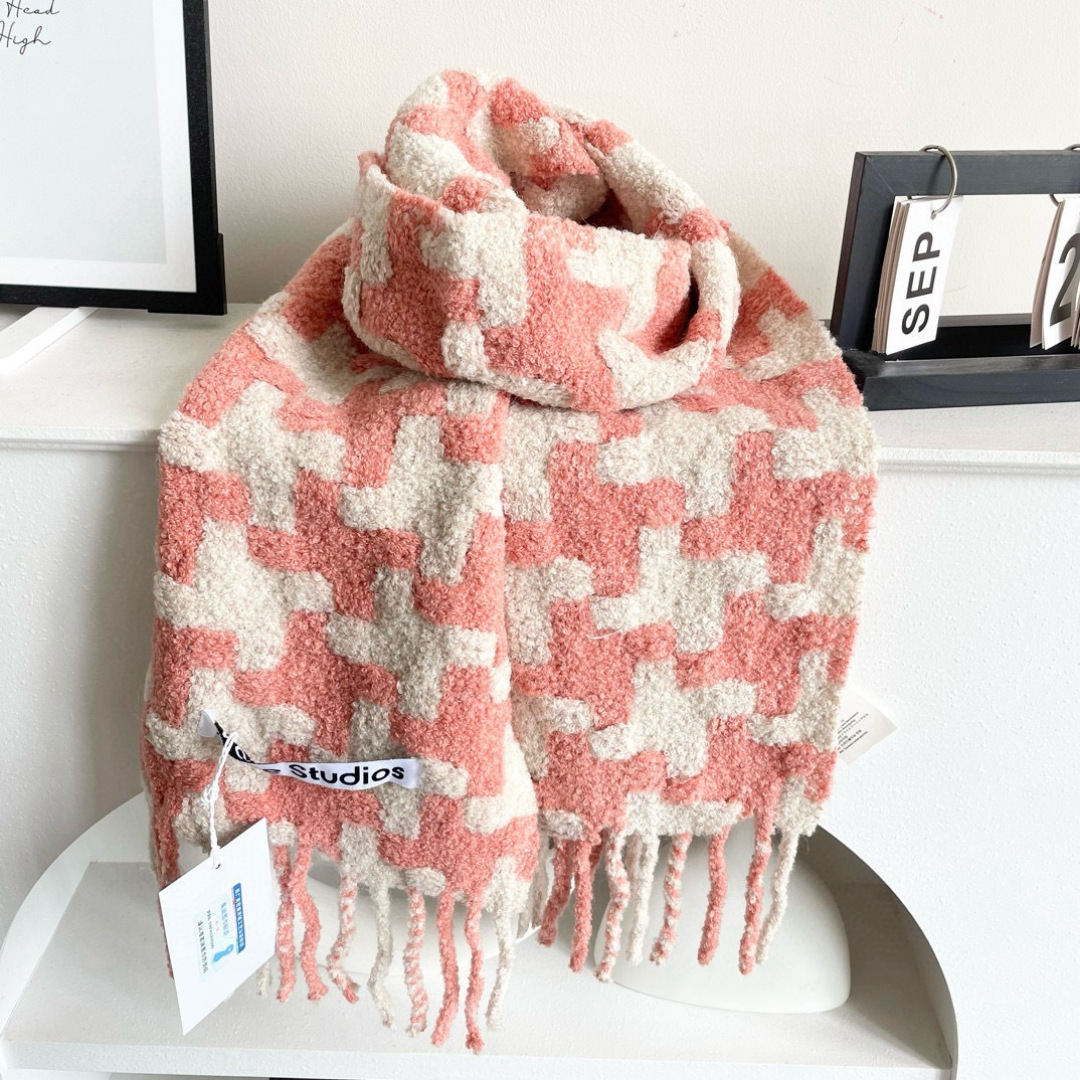 ❤️ 艾克妮千鸟格小围巾 小众大品牌 主打年轻化穿搭 蓬松感很好的一款围巾 羊驼毛➕马海毛 好打理不起皱