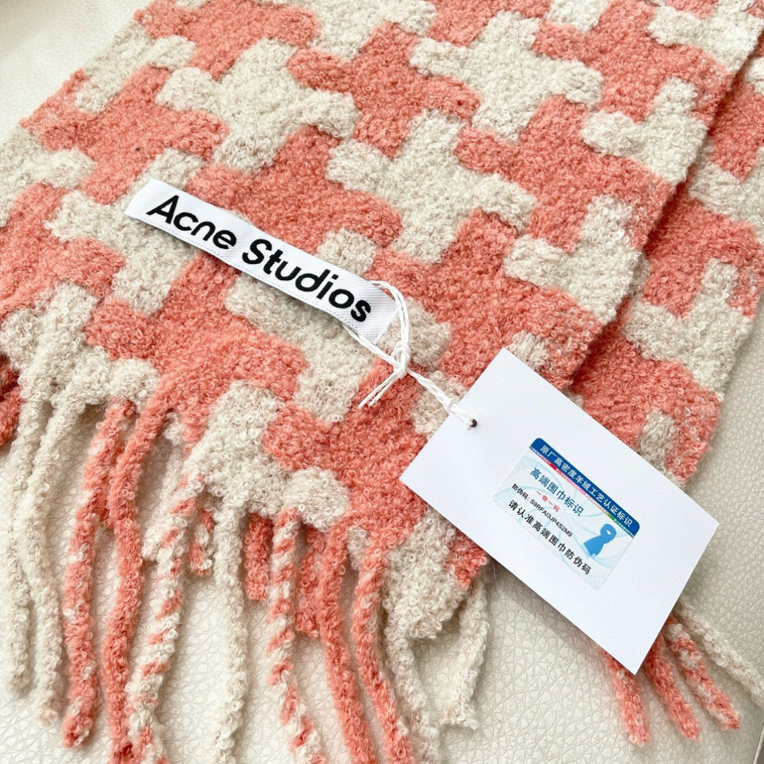 ❤️ 艾克妮千鸟格小围巾 小众大品牌 主打年轻化穿搭 蓬松感很好的一款围巾 羊驼毛➕马海毛 好打理不起皱