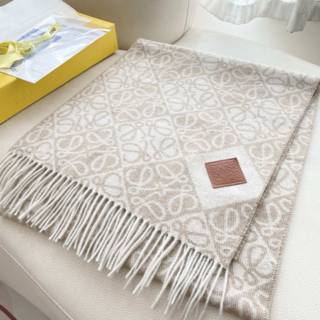 👑👑新款顶级原单中性款‼️罗意威【LW条纹长巾】很幸運拿到這個品牌的東西，真的不多見，很少在國內做訂單，