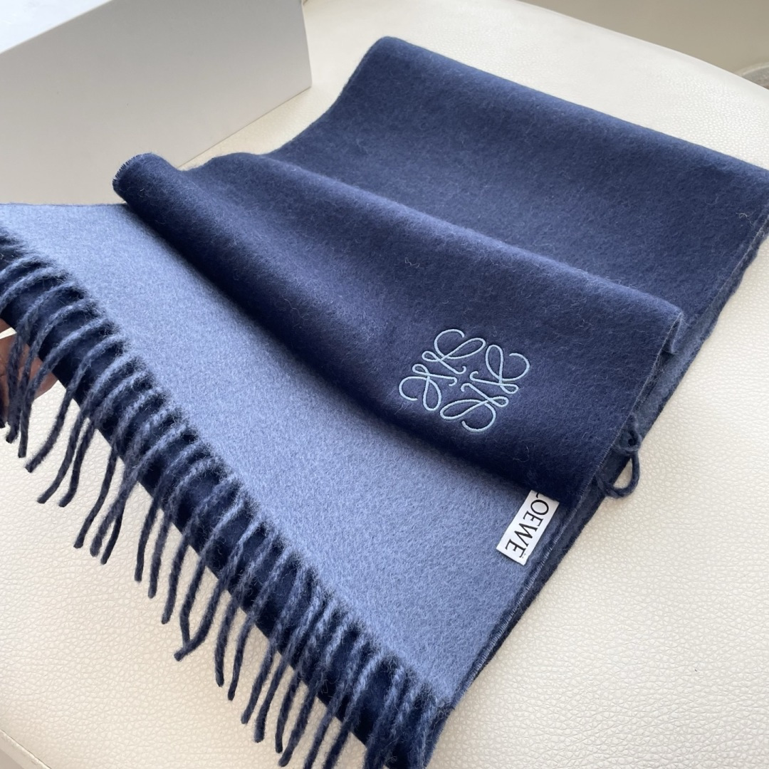 👑👑顶级原单中性款‼️罗意威 很幸運拿到這個品牌的東西，真的不多見，很少在國內做訂單，款式真的少的可怜❗