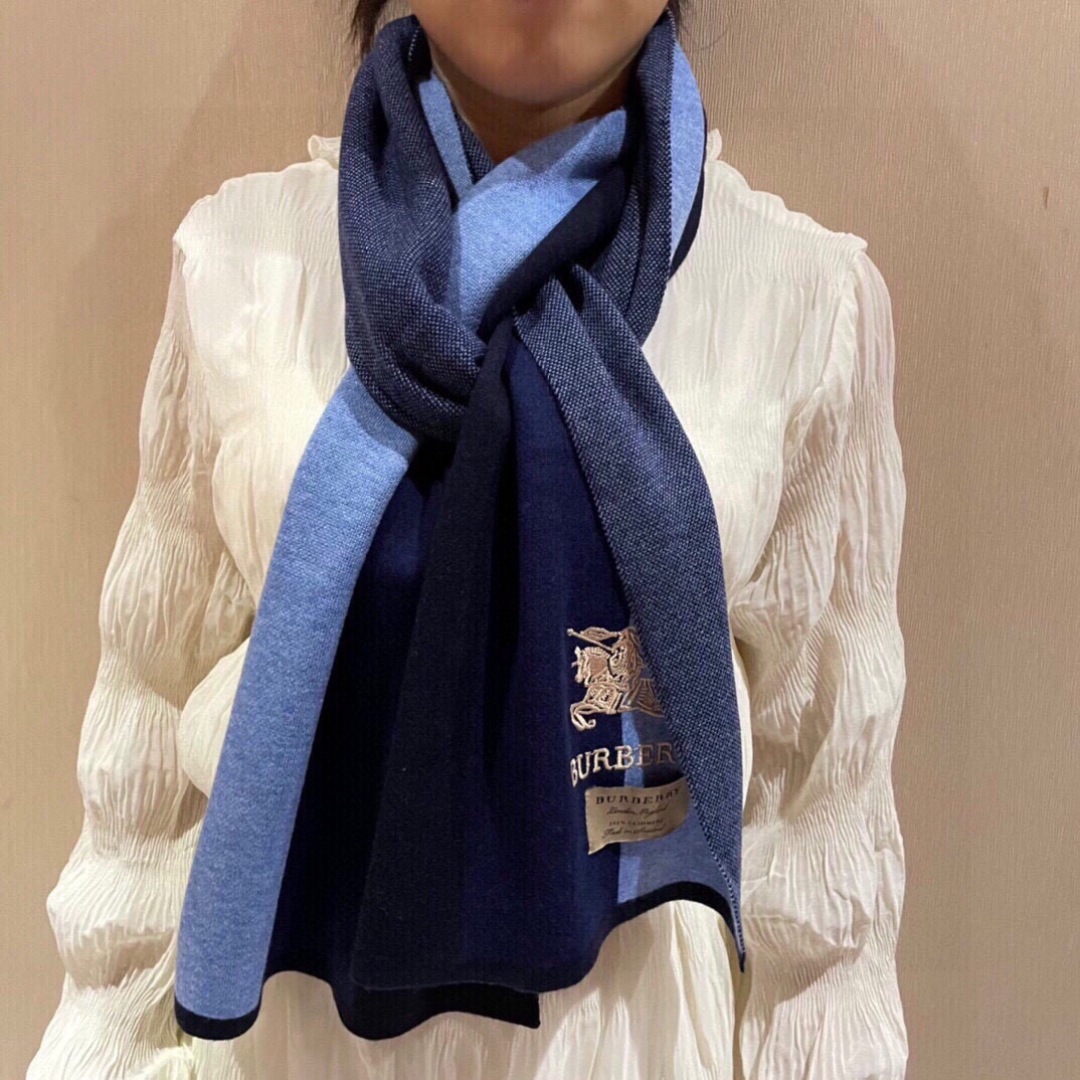 爆款上新 情侣款👍👍B家【经典战马】货🐂 奢华尽在尺寸之间，高端品质‼️具有超高羊绒品质才会被此品牌青睐