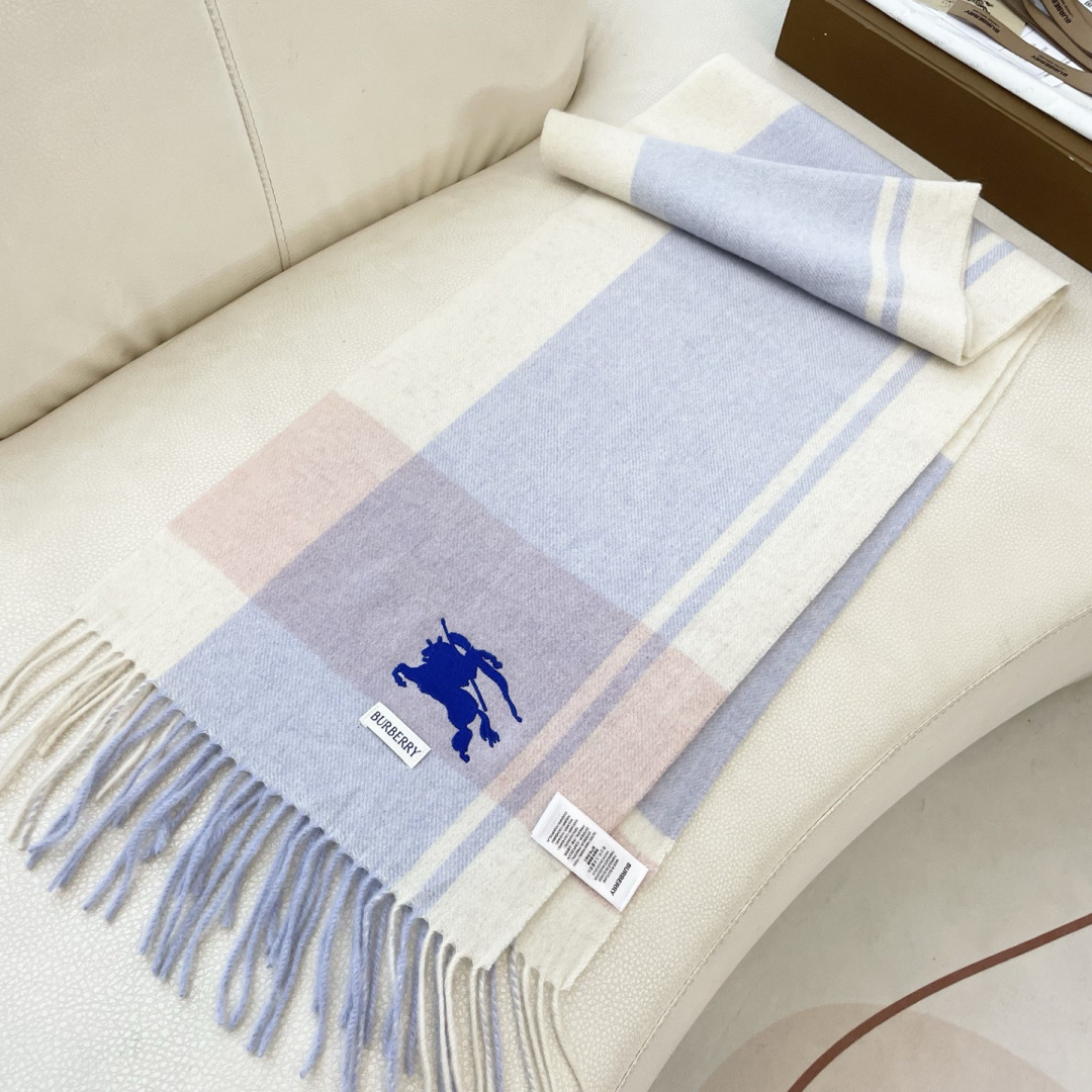 爆款🔺双面羊绒专柜同步 经典设计完美，若隐若现的巴宝利标志，强烈推荐手慢无‼️千万别去专柜买‼️代购就要