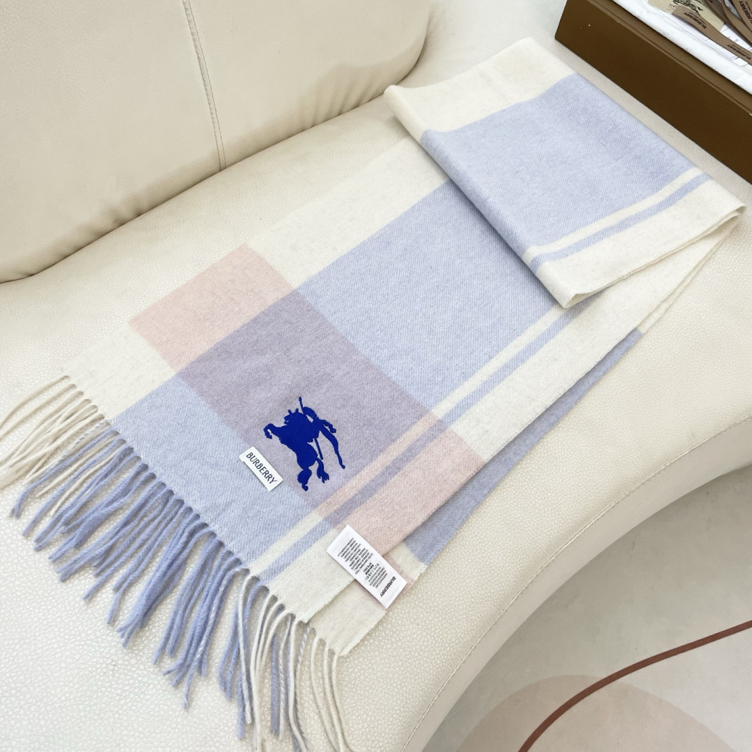 爆款🔺双面羊绒专柜同步 经典设计完美，若隐若现的巴宝利标志，强烈推荐手慢无‼️千万别去专柜买‼️代购就要