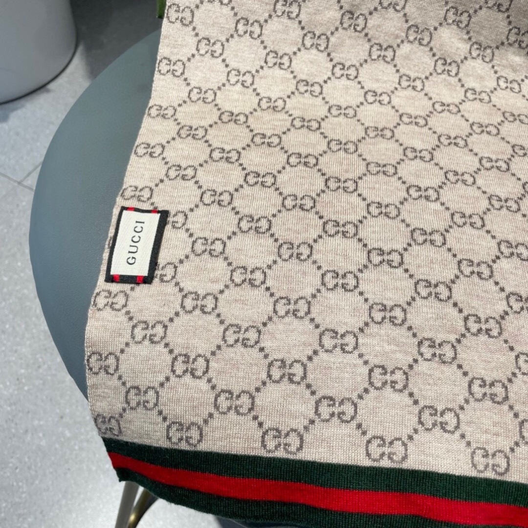 💋2025专柜最新款💨古奇火爆来袭💥🎊顶级色织工艺。此工艺只有大牌纯正代工厂才有的工艺‼️100%顶级针