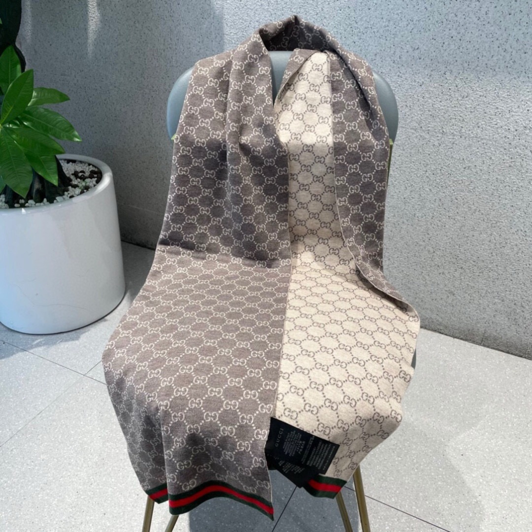 💋2025专柜最新款💨古奇火爆来袭💥🎊顶级色织工艺。此工艺只有大牌纯正代工厂才有的工艺‼️100%顶级针