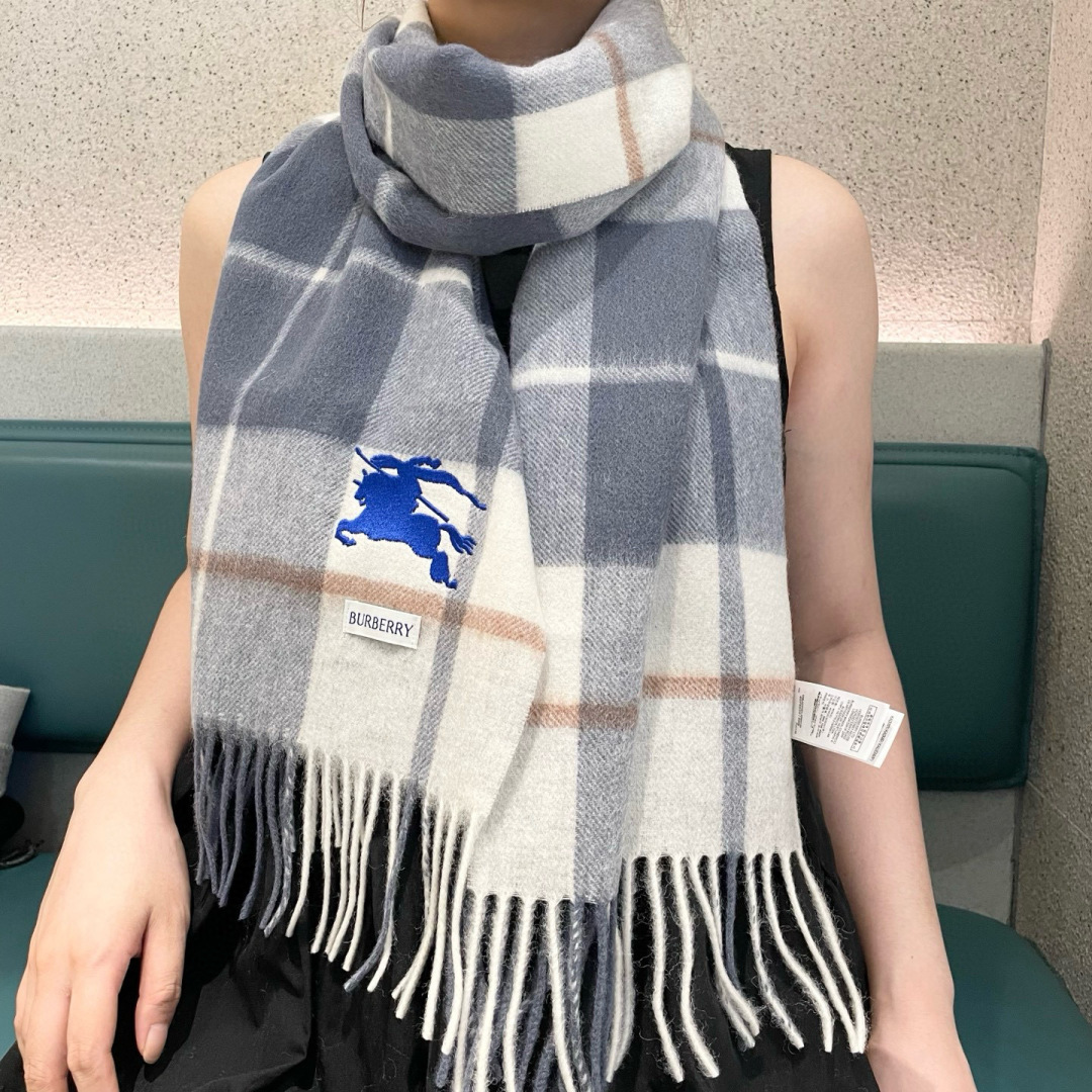 爆款🔺双面羊绒专柜同步 经典设计完美，若隐若现的巴宝利标志，强烈推荐手慢无‼️千万别去专柜买‼️代购就要