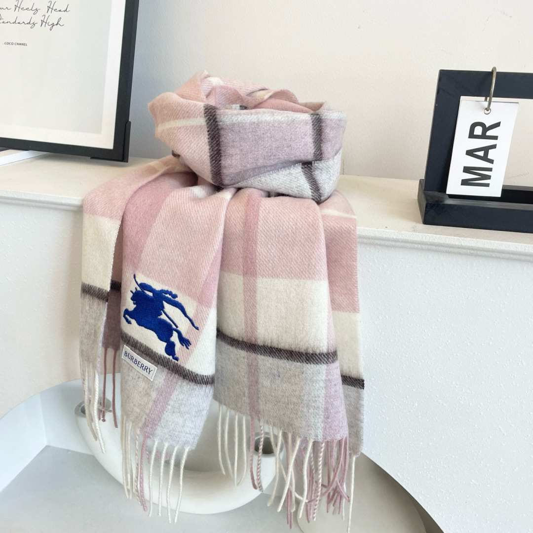 爆款🔺双面羊绒专柜同步 经典设计完美，若隐若现的巴宝利标志，强烈推荐手慢无‼️千万别去专柜买‼️代购就要