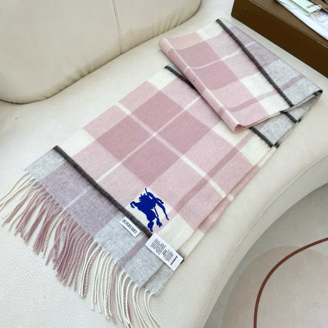 爆款🔺双面羊绒专柜同步 经典设计完美，若隐若现的巴宝利标志，强烈推荐手慢无‼️千万别去专柜买‼️代购就要