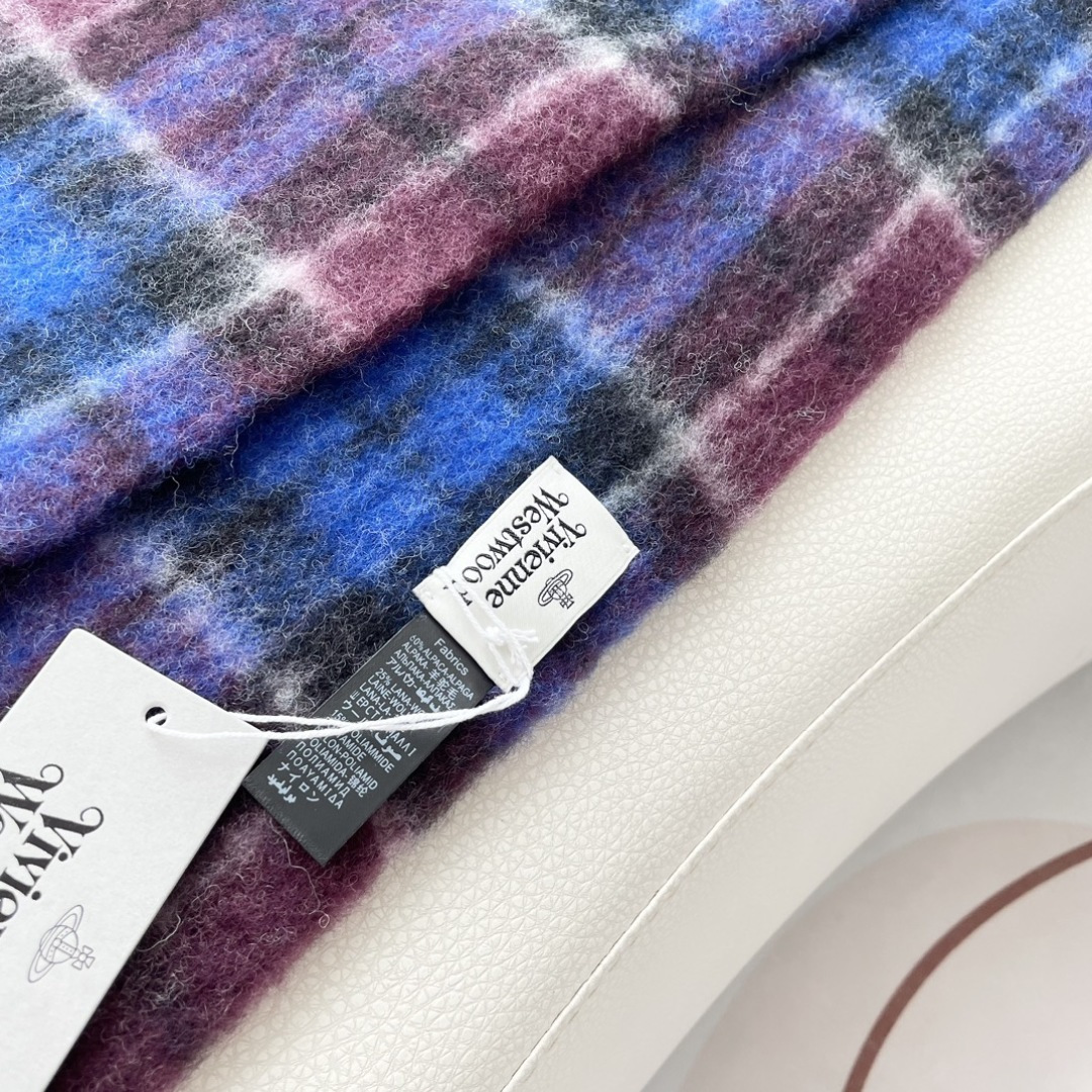 2025小红书走火爆款 𝐕𝐢𝐯𝐢𝐞𝐧𝐧𝐞 𝐖𝐞𝐬𝐭𝐰𝐨𝐨𝐝🪐✨经典大土星马海毛围巾 vivienne w