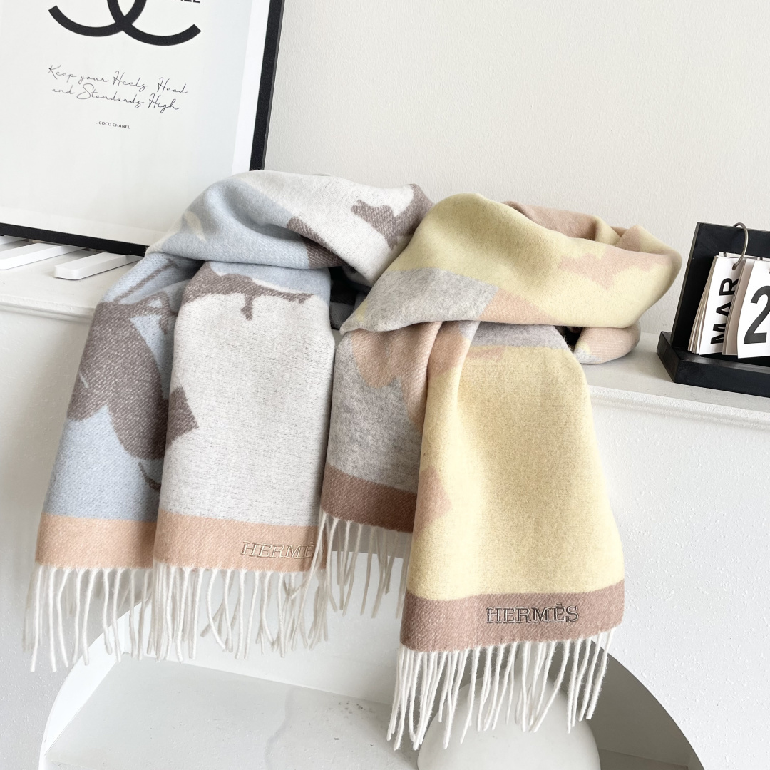 上新2025爱马仕男女款围巾且买且珍惜😍~都是出口订单所以比较难遇❤️东西讲究少而精😍好看的一定要收😎这