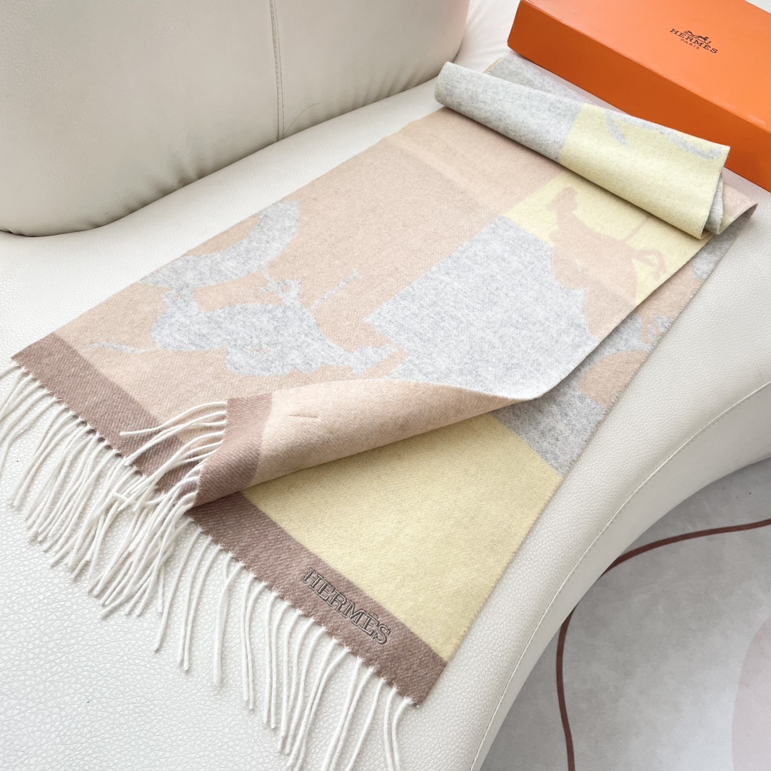 上新2025爱马仕男女款围巾且买且珍惜😍~都是出口订单所以比较难遇❤️东西讲究少而精😍好看的一定要收😎这