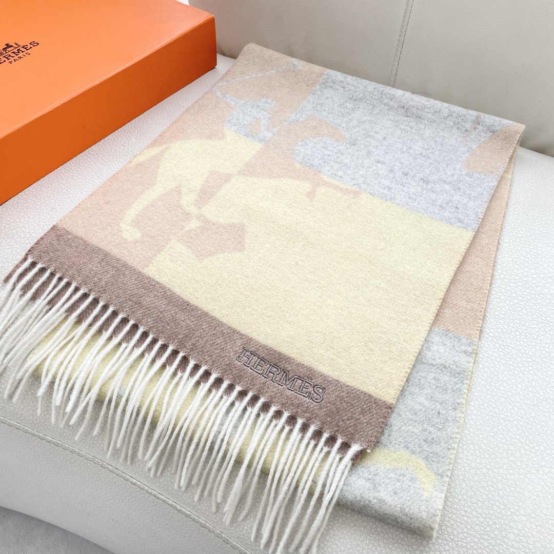 上新2025爱马仕男女款围巾且买且珍惜😍~都是出口订单所以比较难遇❤️东西讲究少而精😍好看的一定要收😎这