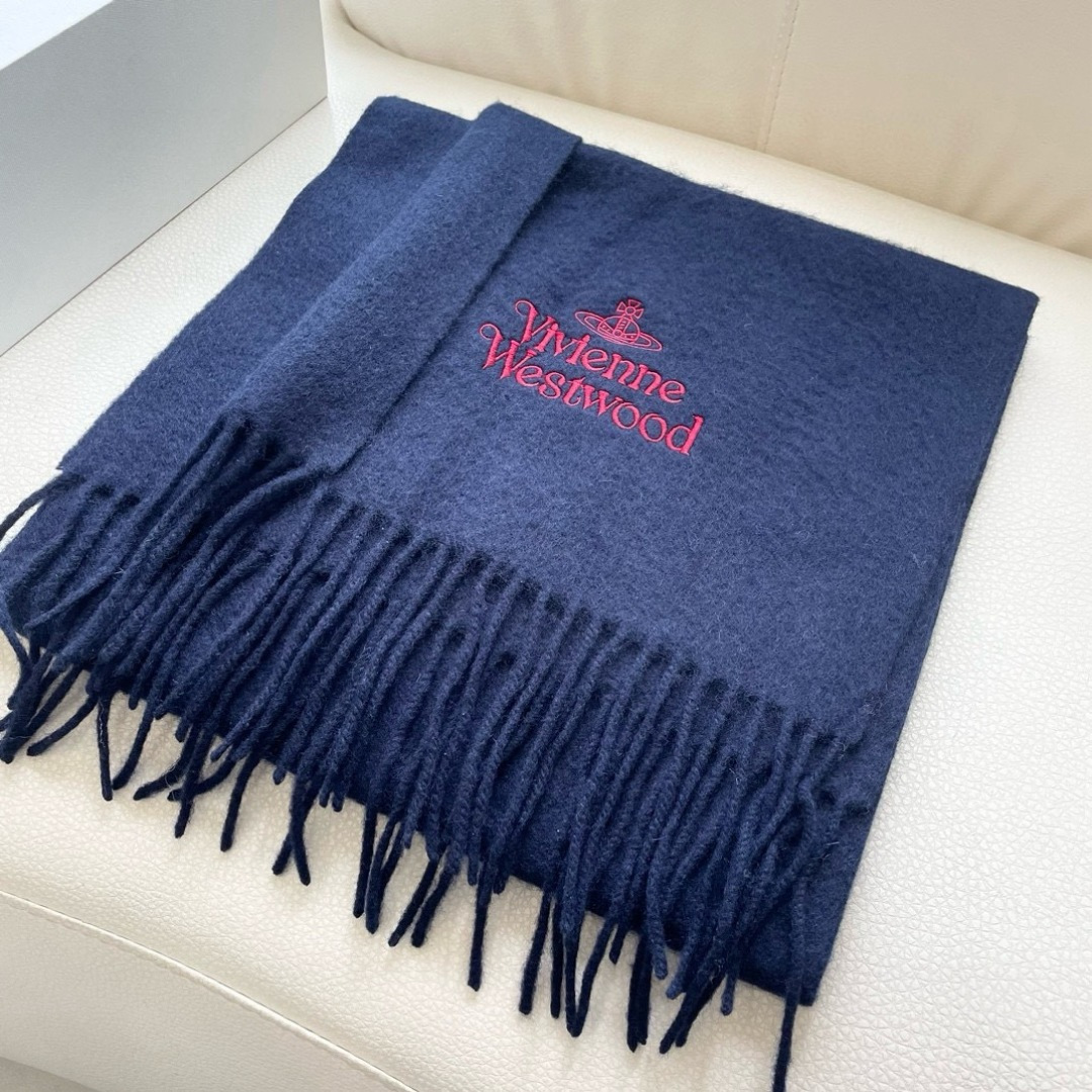 ✨✨英国朋克教母“西太后Vivienne Westwood”最爱的土星❗❗从精神上，Vivenne We