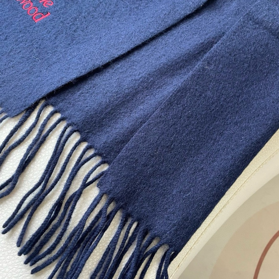 ✨✨英国朋克教母“西太后Vivienne Westwood”最爱的土星❗❗从精神上，Vivenne We