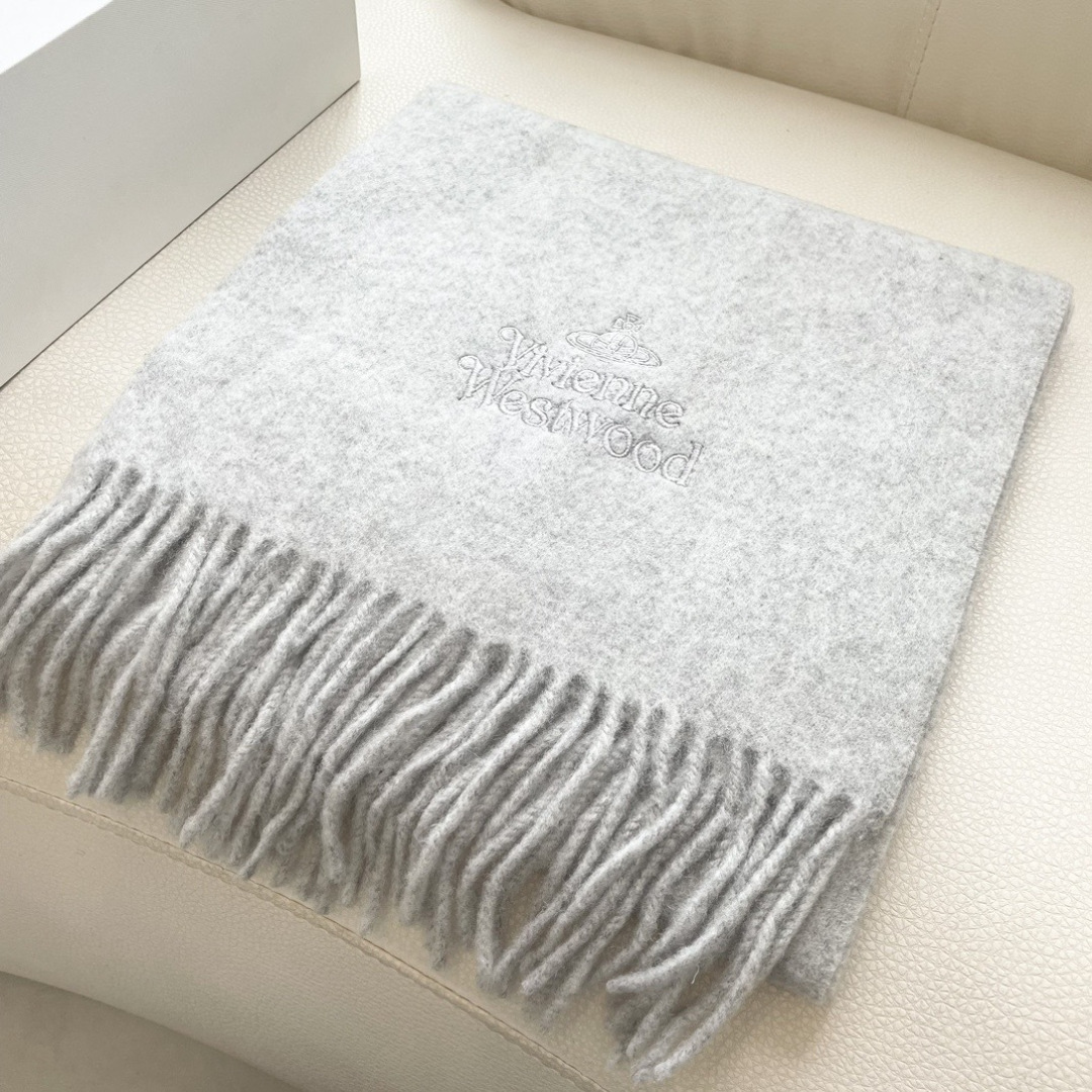 ✨✨英国朋克教母“西太后Vivienne Westwood”最爱的土星❗❗从精神上，Vivenne We