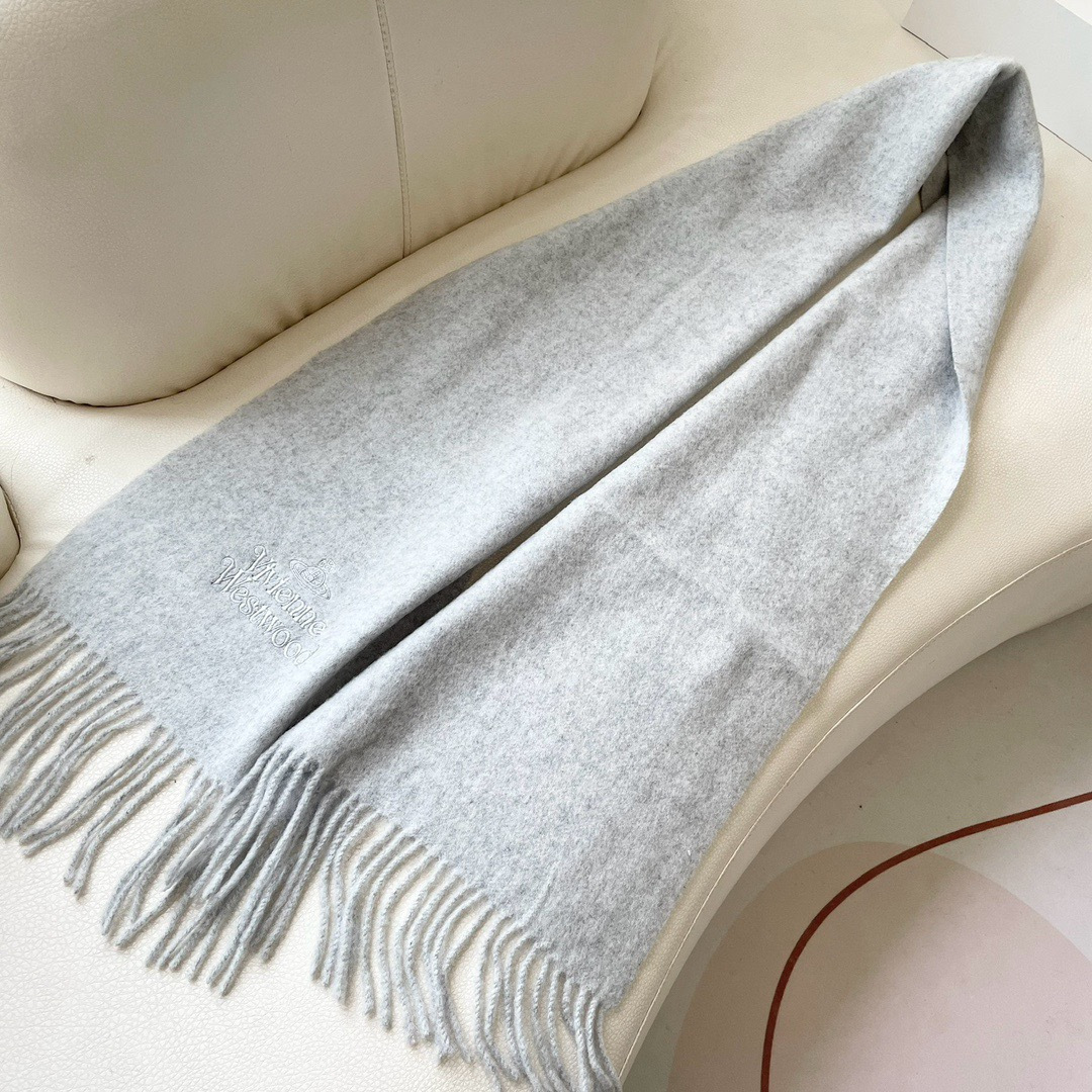 ✨✨英国朋克教母“西太后Vivienne Westwood”最爱的土星❗❗从精神上，Vivenne We