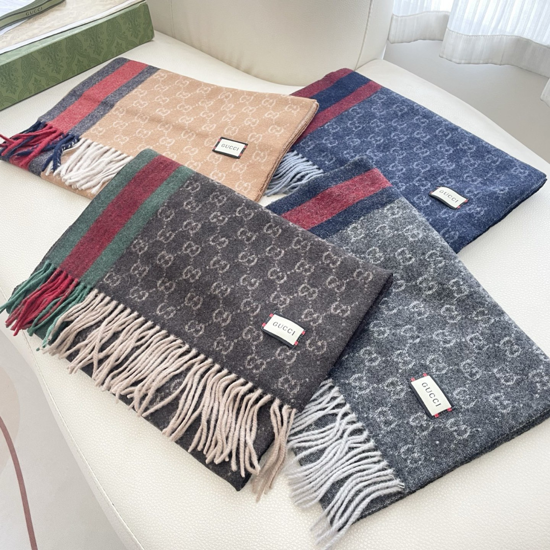 Gucci · 古奇经典羊绒披肩围巾❗来个硬货.麻溜的安排上.纯正出口❗原订单已经交货一批，其中一批刚过