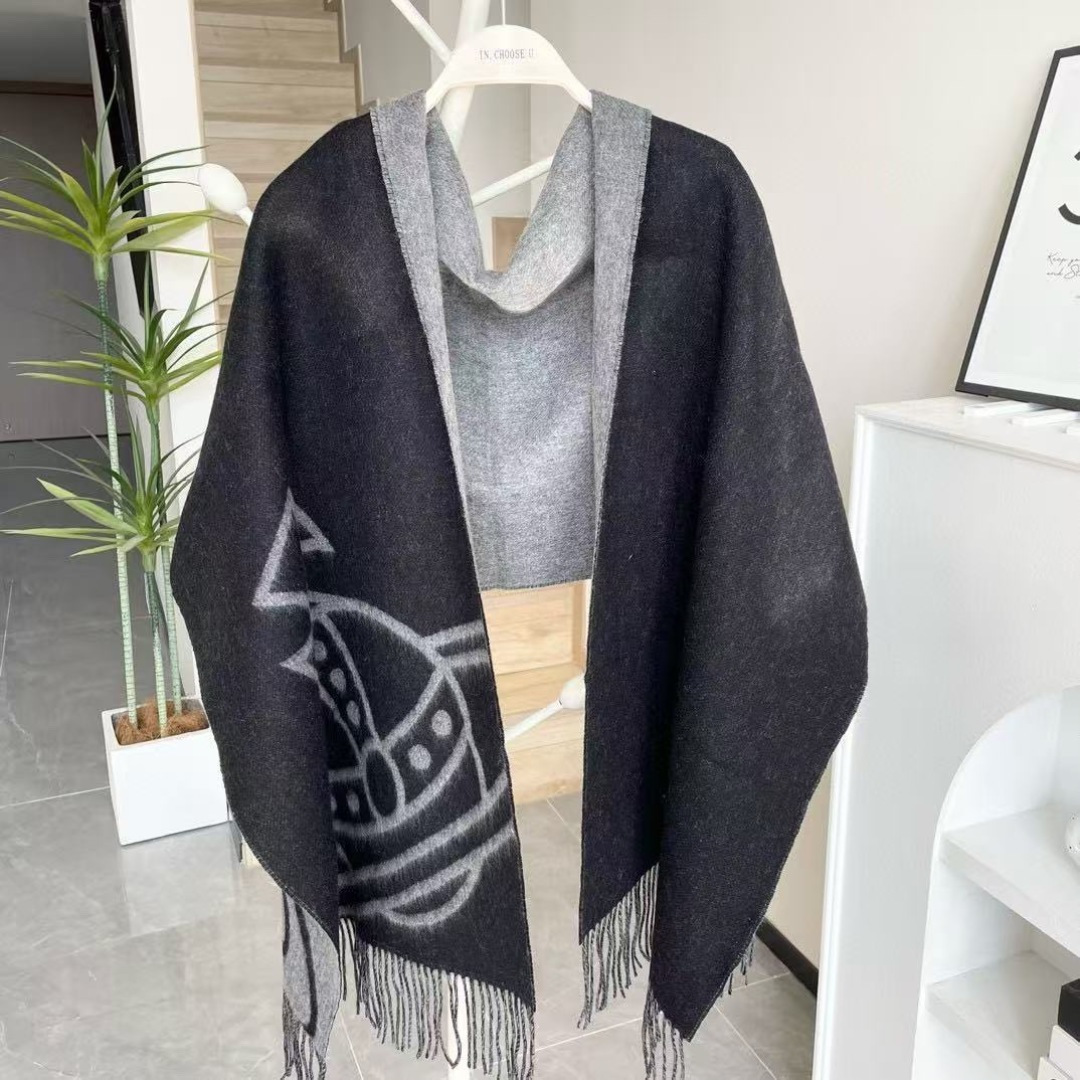 英国朋克教母“西太后Vivienne Westwood”最爱的土星❗❗从精神上，Vivenne West