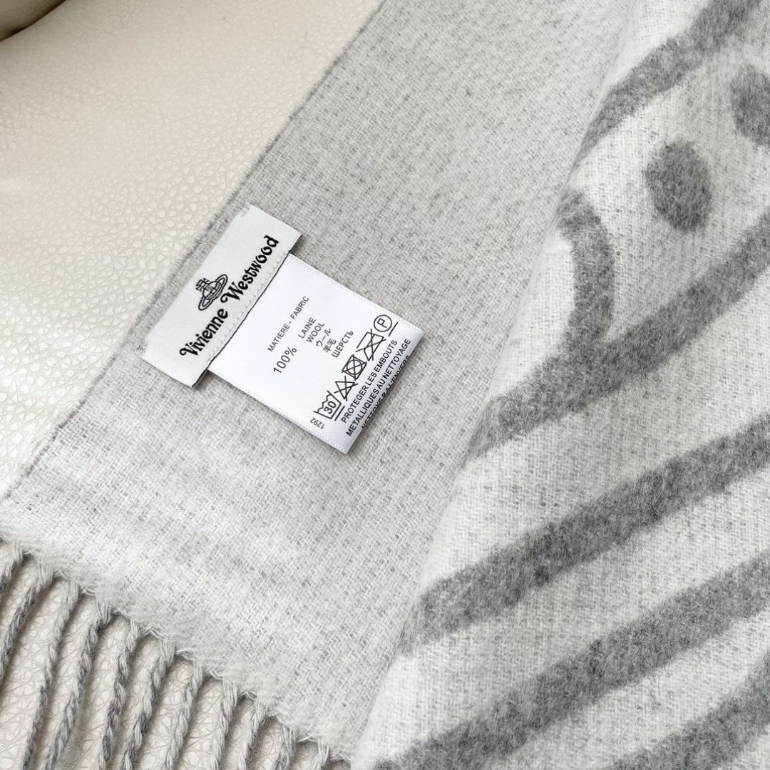 英国朋克教母“西太后Vivienne Westwood”最爱的土星❗❗从精神上，Vivenne West