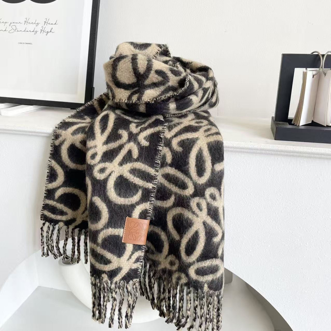 👑👑顶级原单中性款‼️罗意威【LW条纹长巾】很幸運拿到這個品牌的東西，真的不多見，很少在國內做訂單，款式