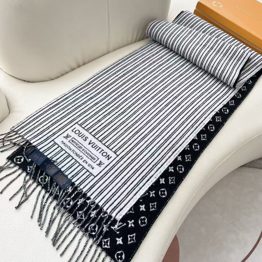 LOUIS VUITTON 流苏饰边 绵羊毛 绒线围巾 男女同款情侣款 35X240 95%纯羊毛 5%