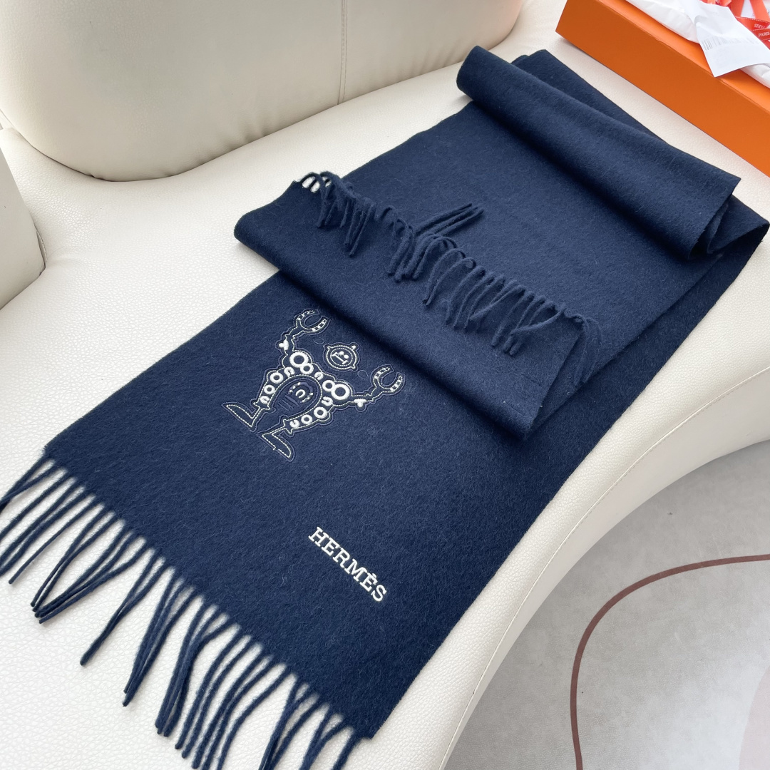 上新2025爱马仕男女款围巾且买且珍惜😍~都是出口订单所以比较难遇❤️东西讲究少而精😍好看的一定要收😎这