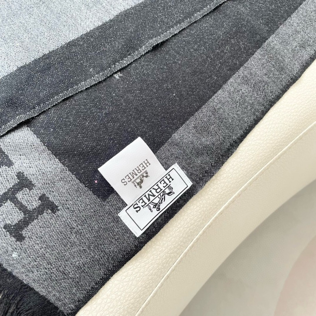 💋2025专柜最新款💨爱马仕火爆来袭💥🎊顶级色织工艺。此工艺只有大牌纯正代工厂才有的工艺‼️100%顶级