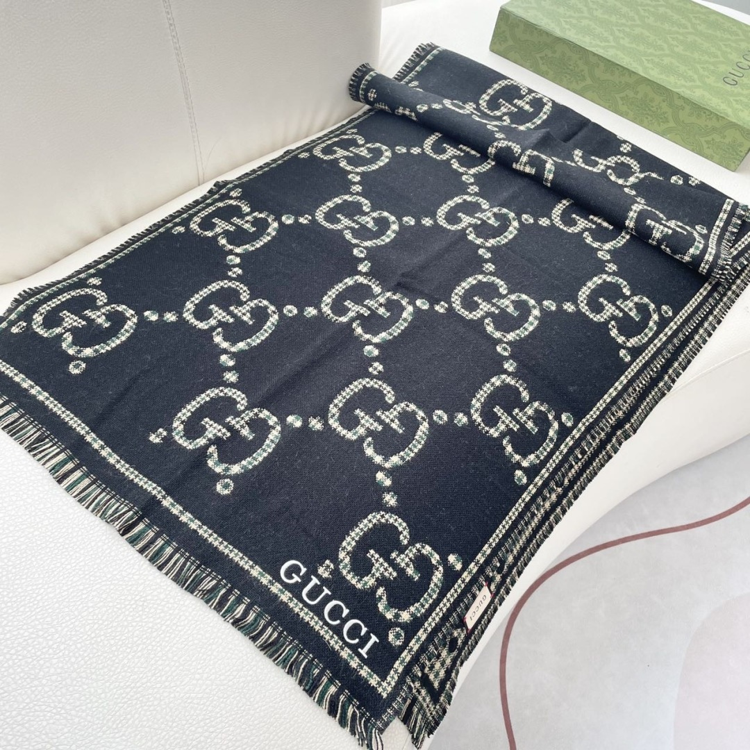 Gucci · 古奇经典羊绒披肩围巾❗来个硬货.麻溜的安排上.纯正出口❗原订单已经交货一批，其中一批刚过