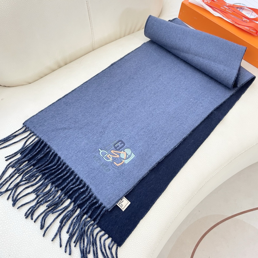 上新2025爱马仕双面男女款围巾且买且珍惜😍~都是出口订单所以比较难遇❤️东西讲究少而精😍好看的一定要收