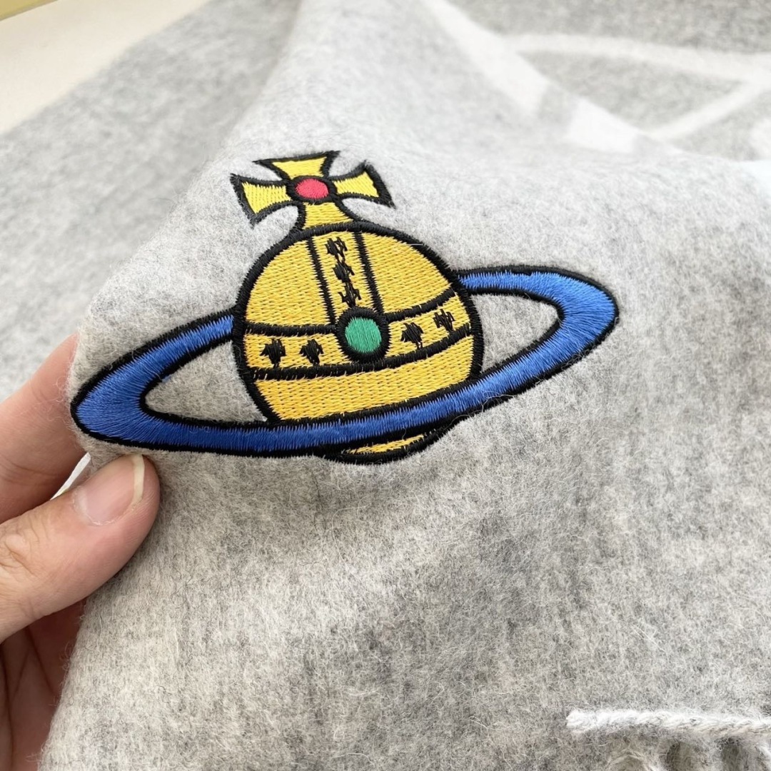 英国朋克教母“西太后Vivienne Westwood”最爱的土星❗❗从精神上，Vivenne West