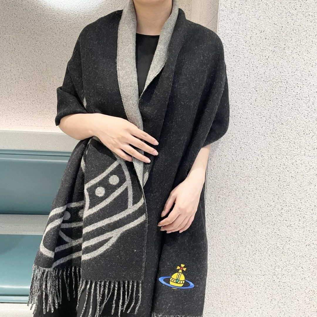 英国朋克教母“西太后Vivienne Westwood”最爱的土星❗❗从精神上，Vivenne West