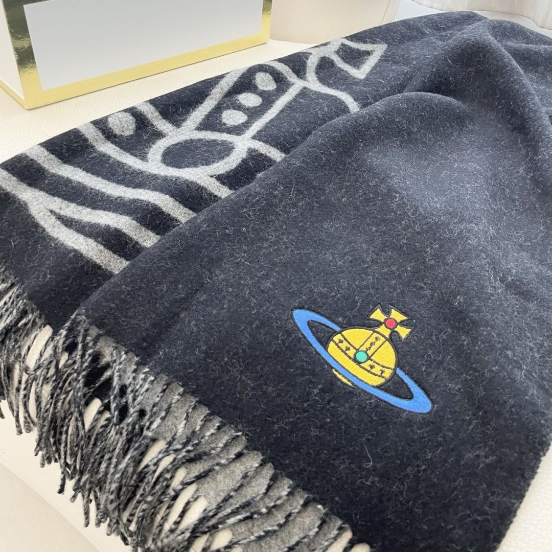 英国朋克教母“西太后Vivienne Westwood”最爱的土星❗❗从精神上，Vivenne West