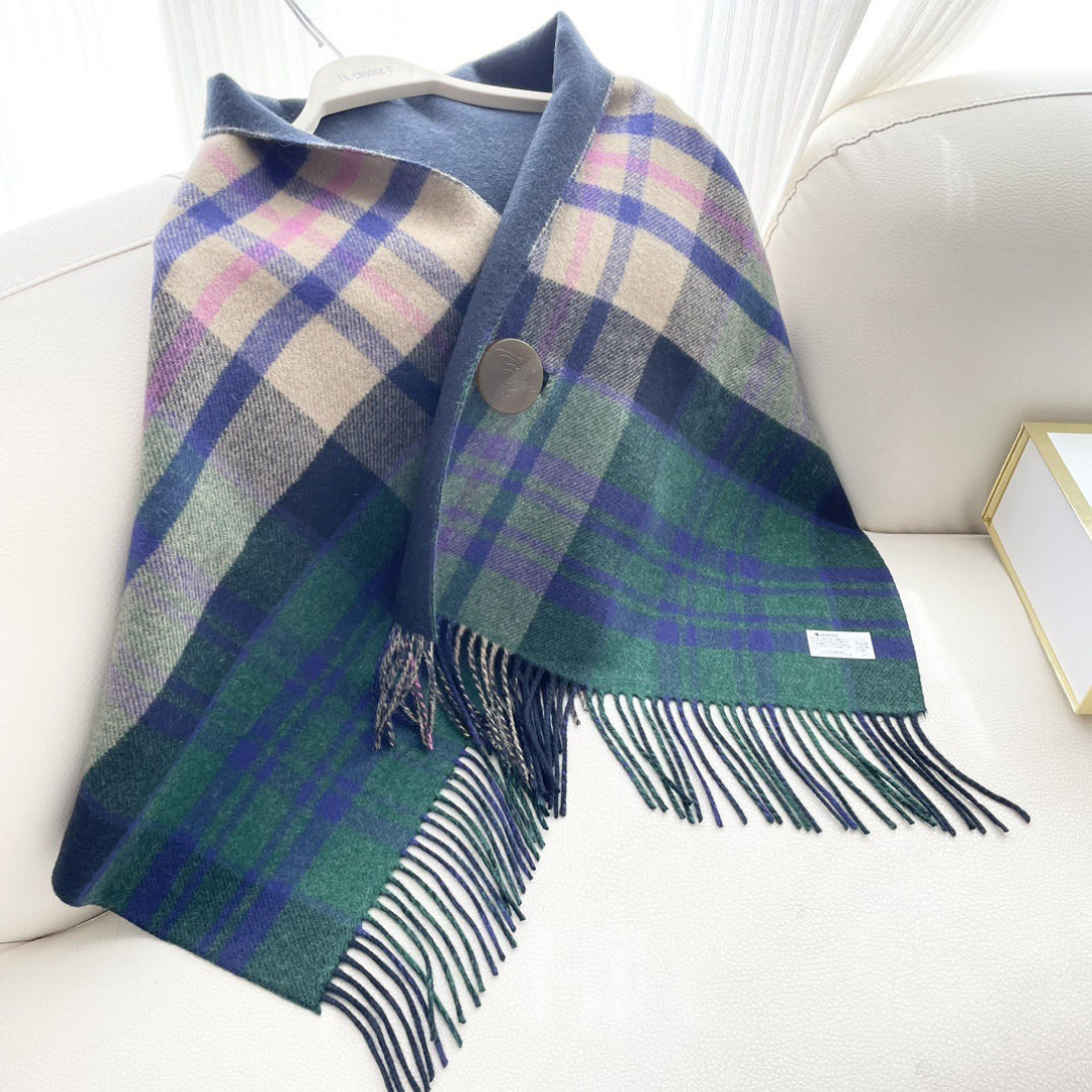 vivienne西太后 可披肩可围巾终于来啦，性价比爆棚的原单西太后土星双色羊毛围巾温暖又百搭。秋冬羊毛